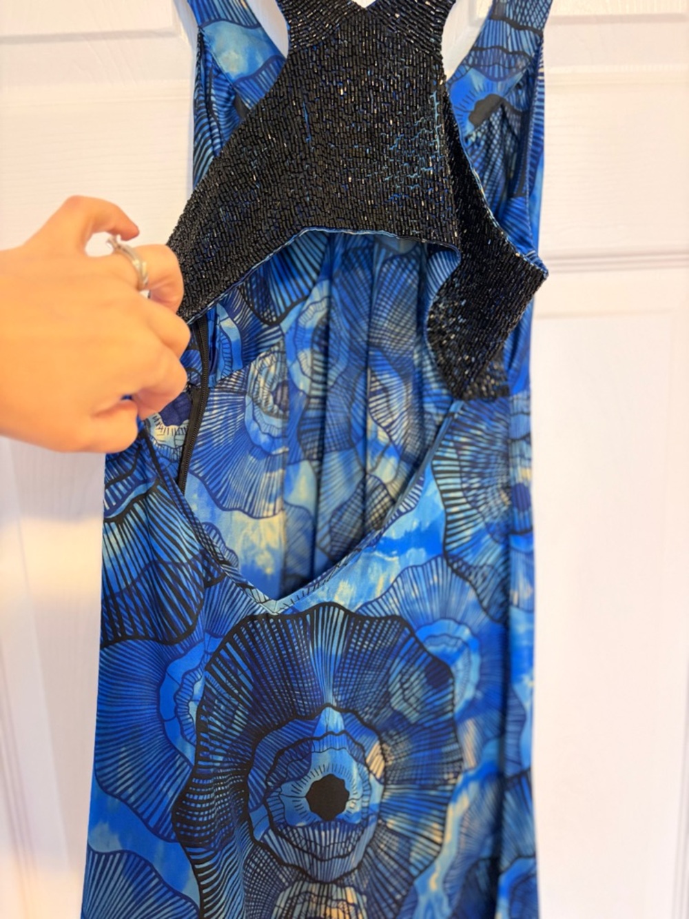 Silk Marciano Blue Printed Beaded Scoop-Neck Sleeveless Chemise slip dress mini - Picture 6 of 8